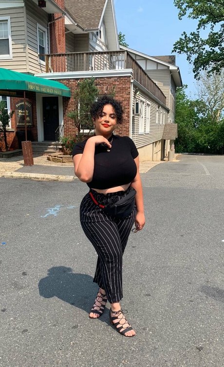 Deanelizyunes actriz de alta definición archivo