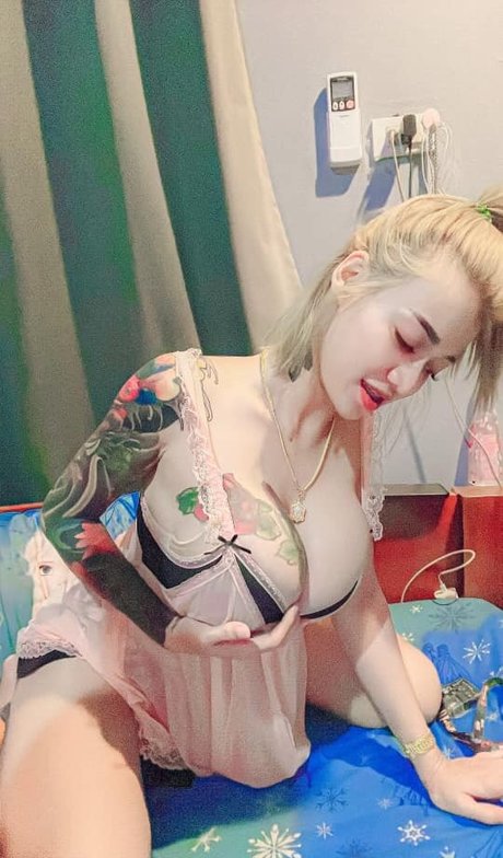 Saowaiak Netanong estrella porno caliente galerías