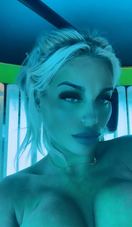 Nicole Louise Manning estrella porno de alta calidad fotos