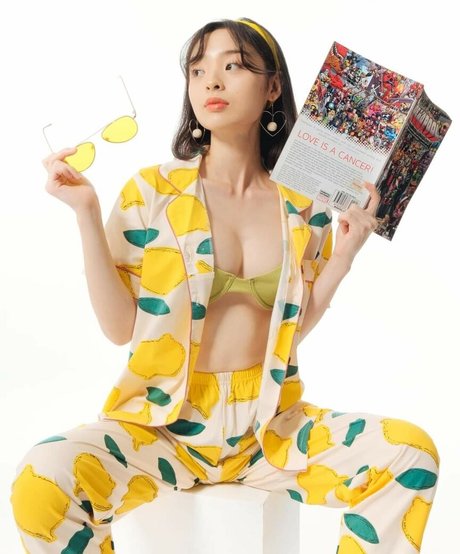 nayoungkim18 estrella porno bonita imágenes