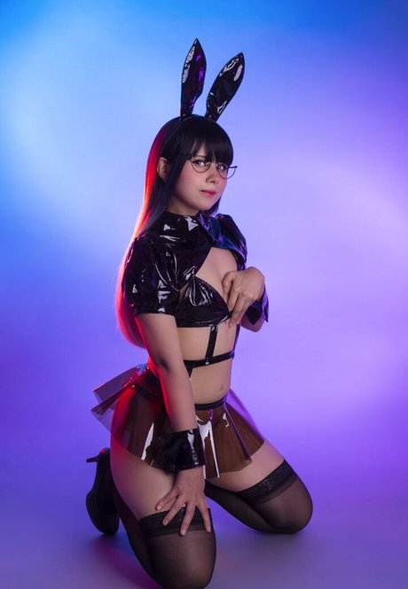 whiterabbit exe bonita actriz galerías