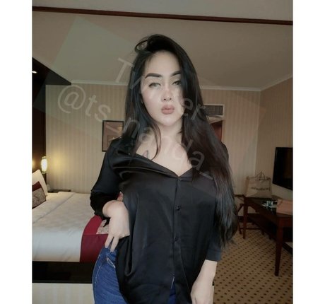 Nanda Jakarta estrella porno atractiva archivo