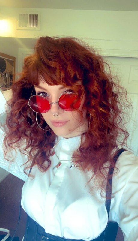 SmokeAndSomno estrella porno bonita galería