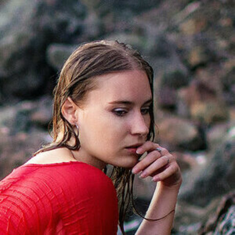 alinasolntse actriz atractiva galería