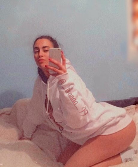 Ivana S_ bonita estrella porno galerías