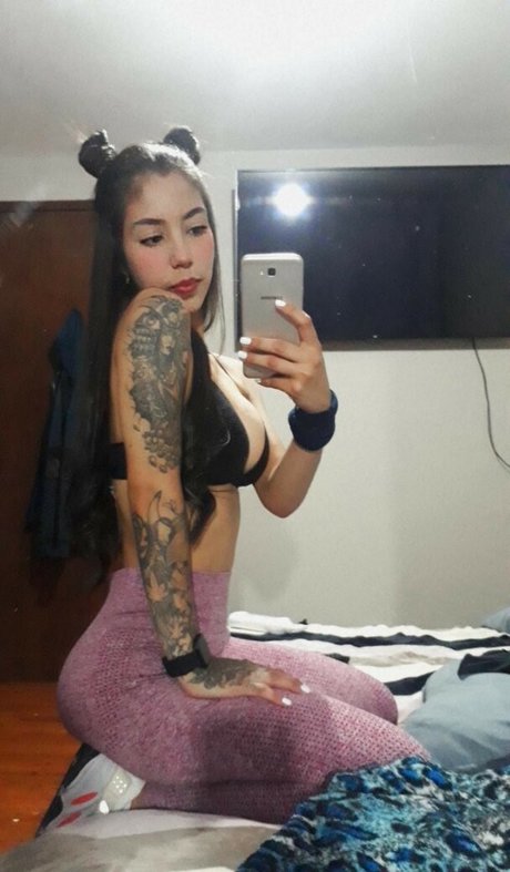 Daniela Morelyscastillo estrella porno atractiva imágenes