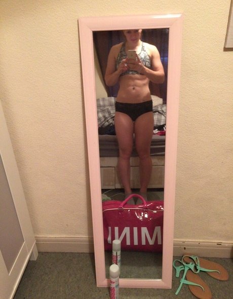 Katy Marchant actriz de arte foto