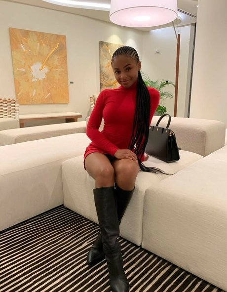 Saffronnn bonita modelo fotos