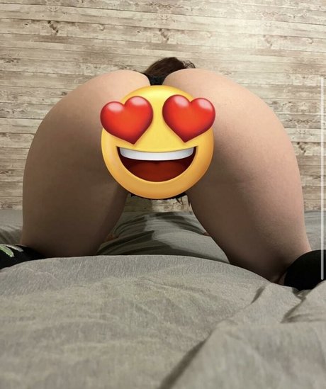 Skyye Blue actriz perfecta archivo