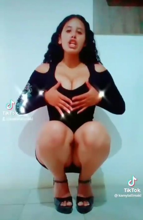 Kamylla Lima estrella de alta definición foto