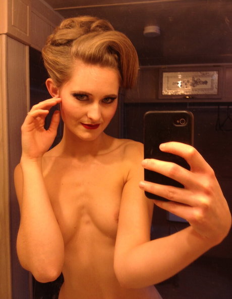 Katie Derry hermosa estrella porno galerías