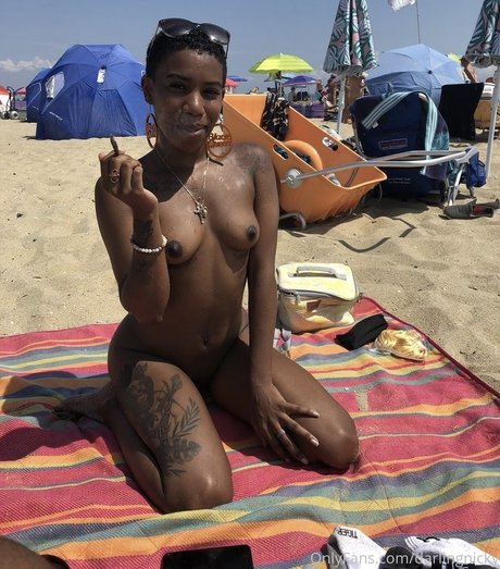 Darling Nicky desnudos de modelos imágenes