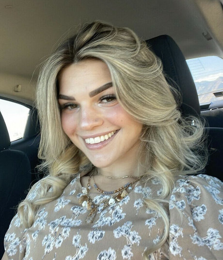 Baby girl Sadie actriz atractiva foto