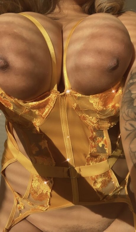 Misstaniaramos estrella porno adulto imagen