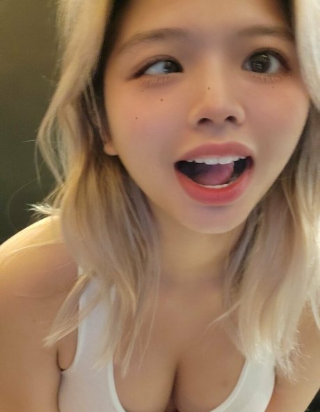 IovryXNight modelo desnudos archivo