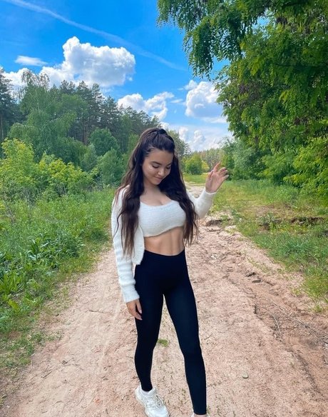 Katusha Kazeeva modelo desnudo archivo