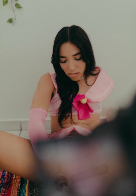 Alexandra Pereles modelo porno galerías