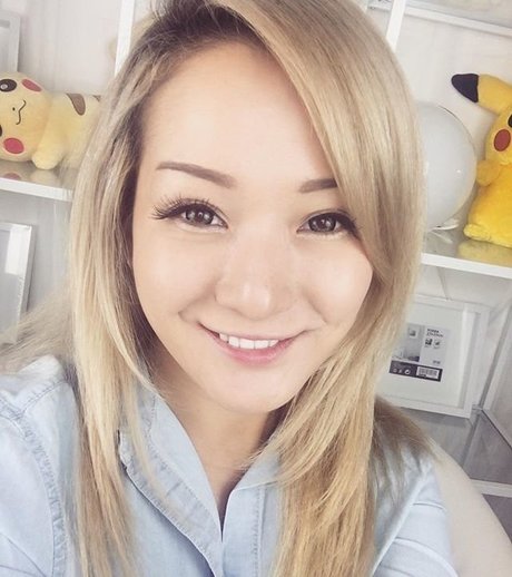 Reina Scully mejor modelo imágenes