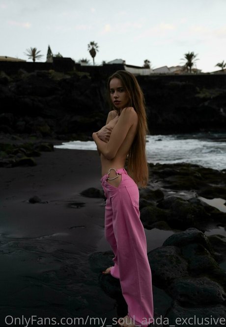 adolescente asiática de grandes tetas onlyfans mejor mejor foto