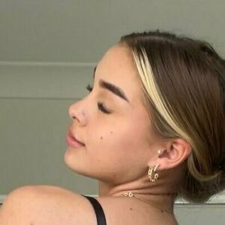 PiperKK actriz de arte fotos