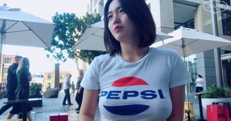 Juasicko modelo adulto imágenes