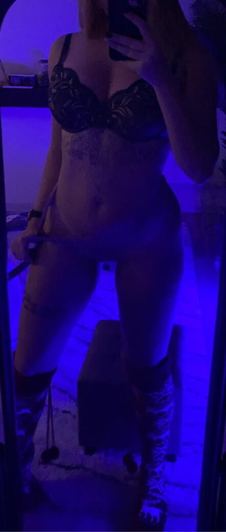 Enjoy x modelo desnudo imágenes