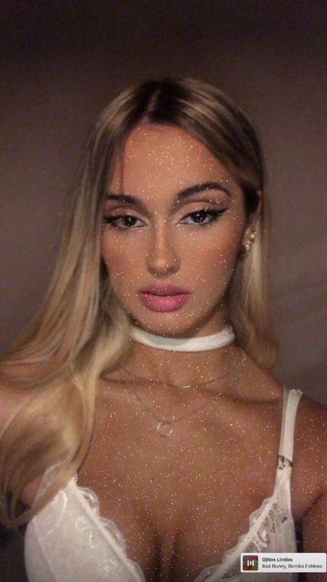 Cande Simoneit estrella perfecta archivo