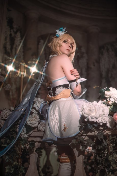 Bizarre Deer estrella porno en alta definición galería