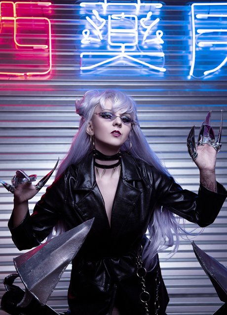 Bizarre Deer desnudos de estrellas porno foto