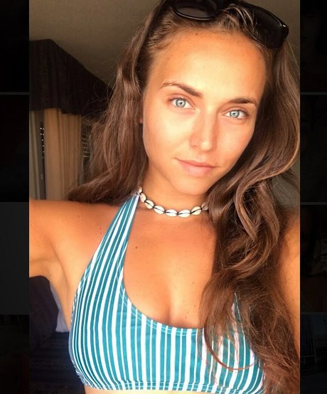 Charis Lister estrella caliente imagen