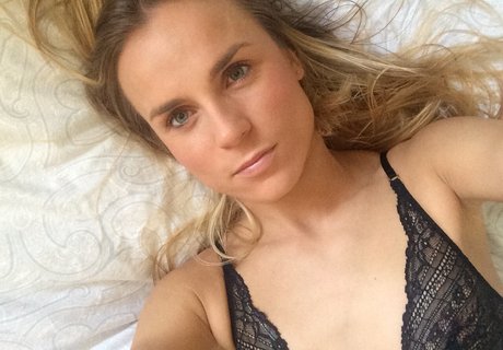 Lina Gecevicene estrella porno galería