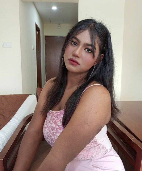 keepinitnejm estrella porno desnuda imágenes