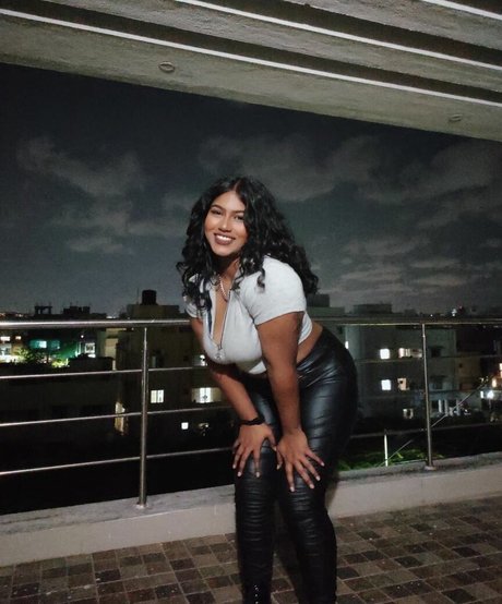 keepinitnejm desnudos estrella porno fotos