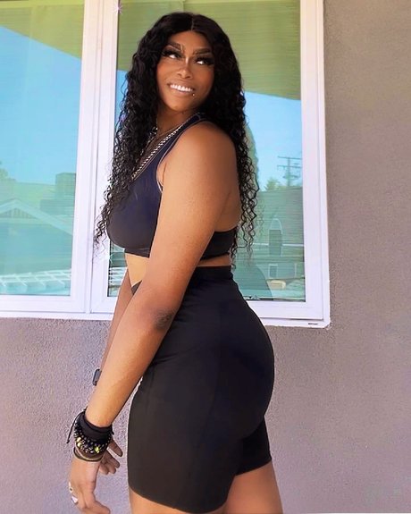 Tenuzen modelo hd imagen