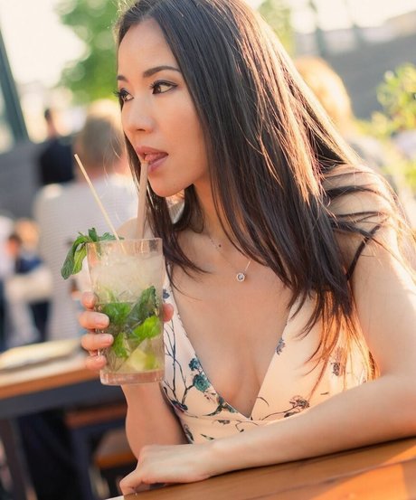 iamtaisia modelo sexual fotos