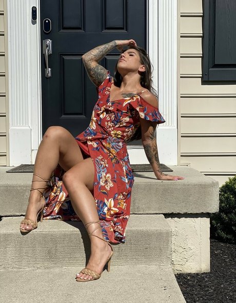 SuchaGoodGirlDanie bonita actriz fotos