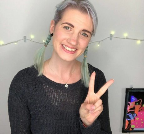 Boardgameyogi modelo bonita fotos