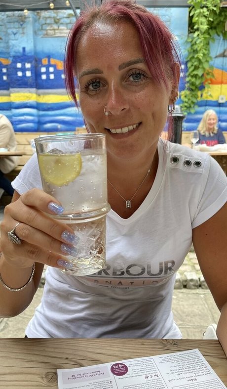 ukhotwife actriz porno imágenes