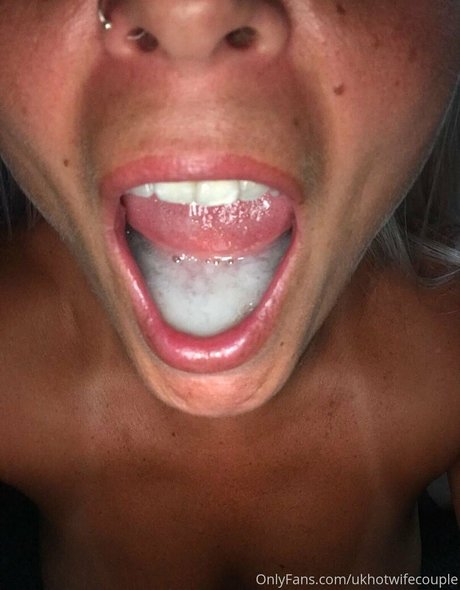 ukhotwife actriz exclusiva foto