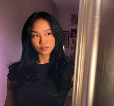 Tori Pareno estrella del arte fotos