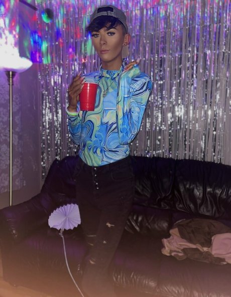 dolladills actriz galerías