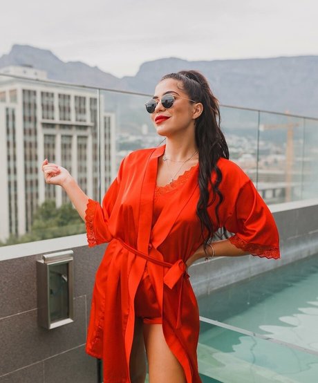 Nadia Jaftha sexo modelo archivo