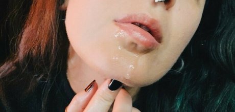 MalAfterMidnight buen modelo galerías