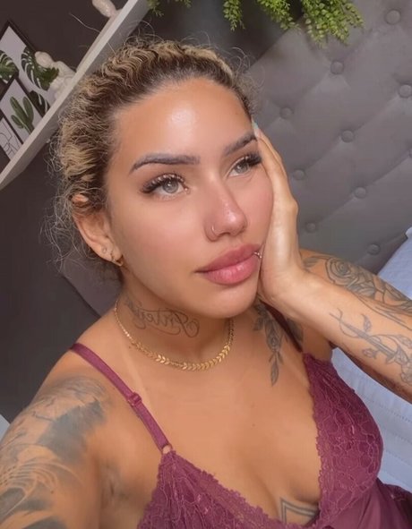 Muito Linda desnudos de estrellas galería