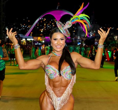 Gracyanne Barbosa linda estrella foto