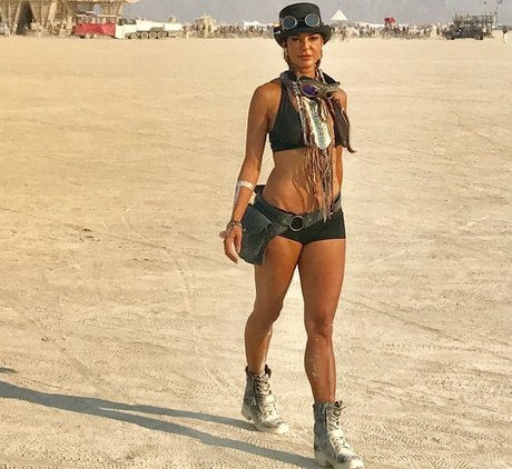 Eva LaRue actriz adulta fotos