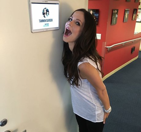 Tammin Sursok estrella porno de alta calidad galería