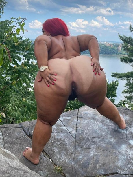 PinkyXXX modelo hd imágenes