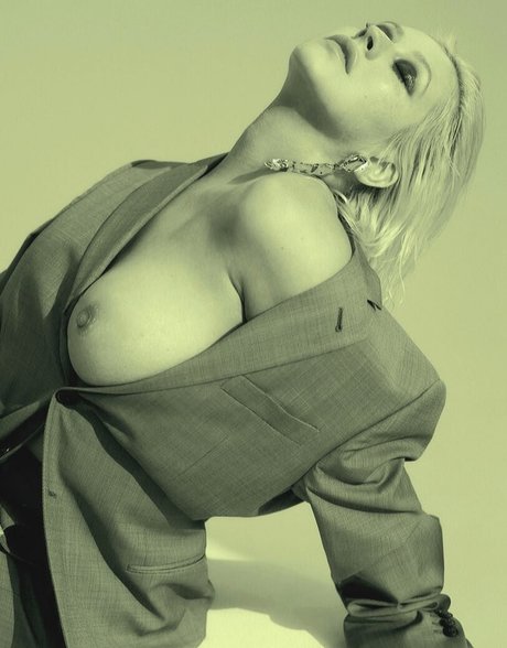 Christina Aguilera estrella del sexo galerías