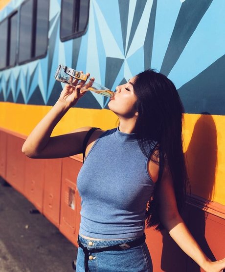 CarolineKwan hermosa estrella foto